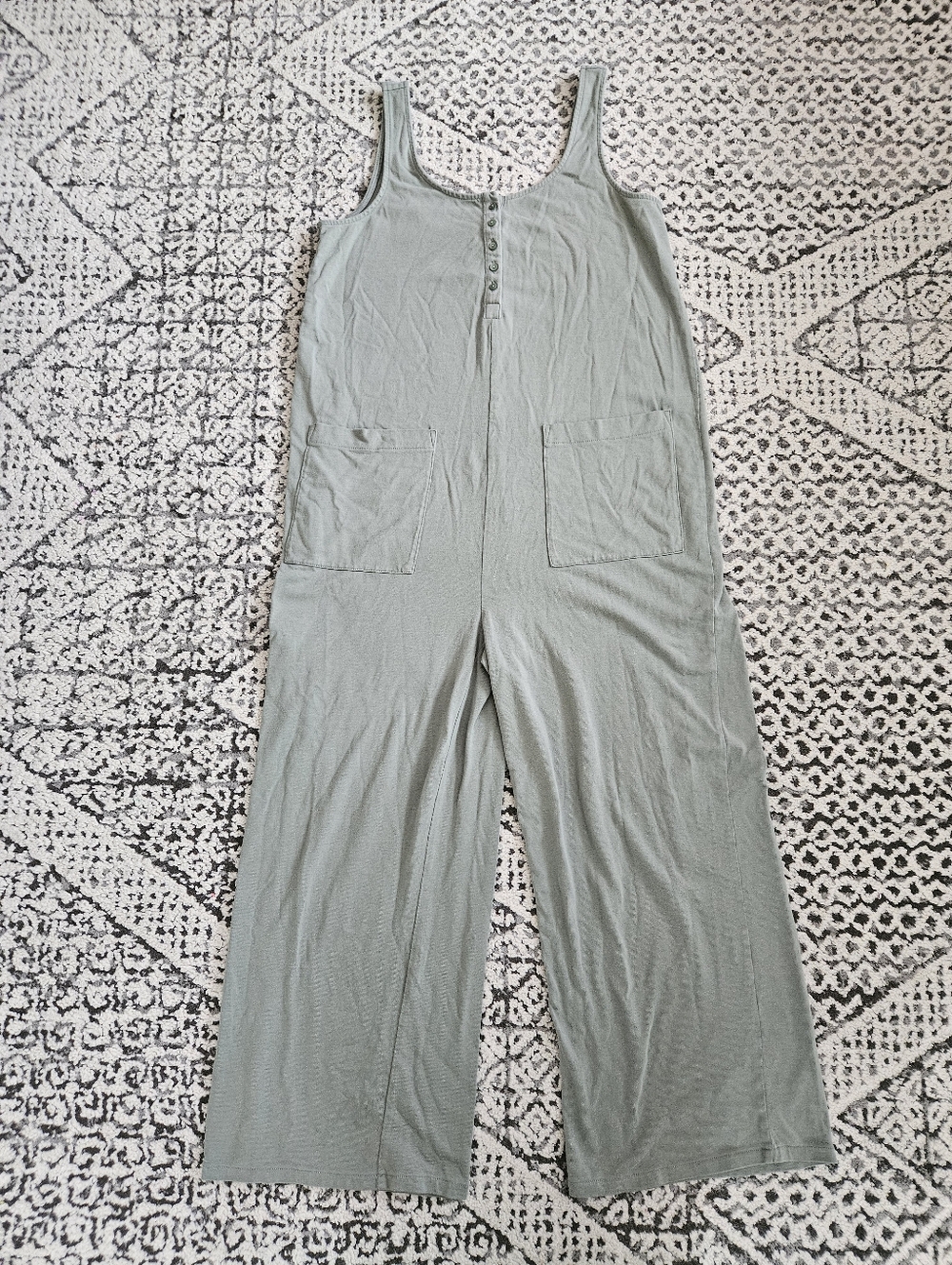 Soma Sleeveless Jumpsuit Size Small In Sage Green